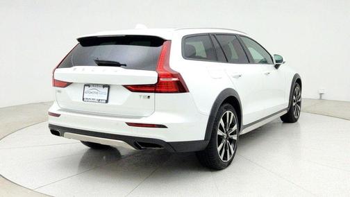 2020 Volvo V60 Cross Country T5