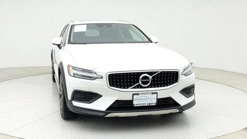 2020 Volvo V60 Cross Country T5