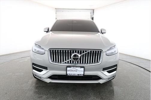 2024 Volvo XC90 B6 Plus Bright Theme 7-Seater