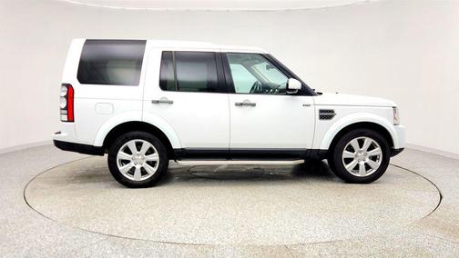 2016 Land Rover LR4 Base