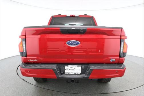 2023 Ford F-150 Lightning XLT