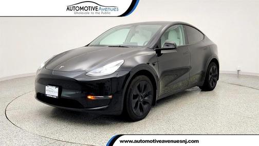 2023 Tesla Model Y Long Range Dual Motor All-Wheel Drive