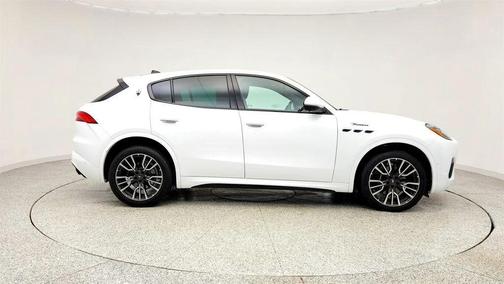 Bianco 2023 Maserati Grecale Modena AWD