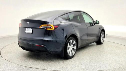 2024 Tesla Model Y RWD
