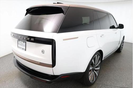2023 Land Rover Range Rover SV