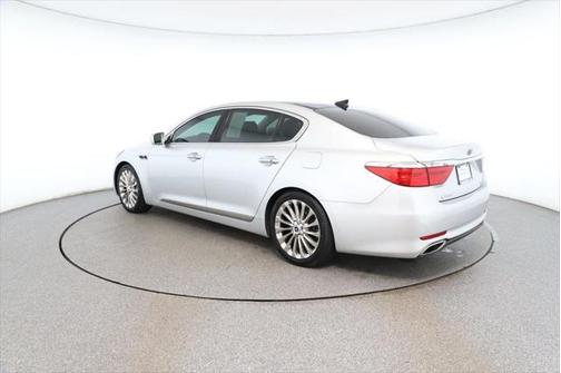 2017 Kia K900 Luxury 5.0L