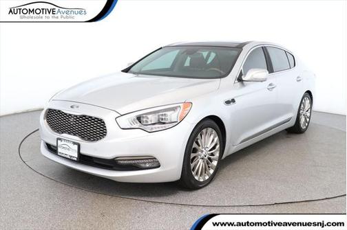 2017 Kia K900 Luxury 5.0L