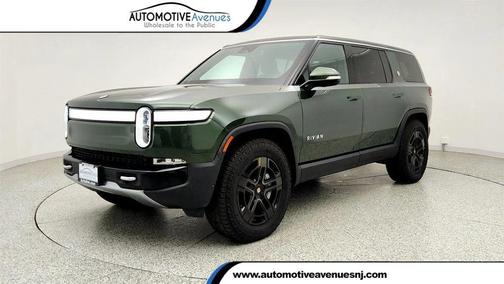 Forest Green 2024 Rivian R1S Adventure Dual-Motor Large Pack w/ All Terrain Upgrade
