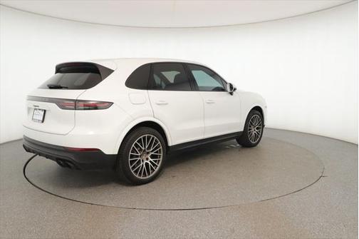 2022 Porsche Cayenne Platinum Edition