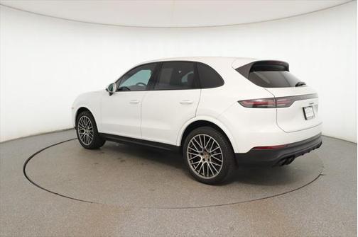 2022 Porsche Cayenne Platinum Edition