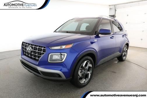 2023 Hyundai VENUE SEL