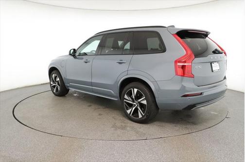 2023 Volvo XC90 Recharge Plug-In Hybrid T8 Plus Dark Theme 7-Seater
