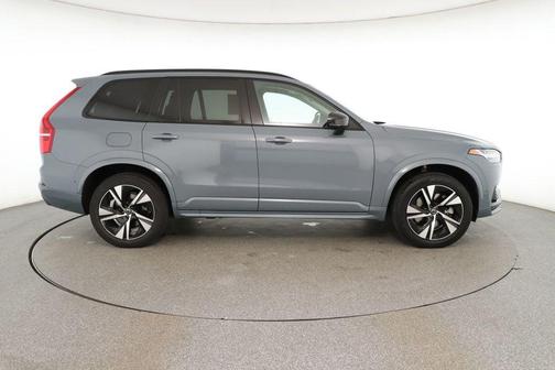 2023 Volvo XC90 Recharge Plug-In Hybrid T8 Plus Dark Theme 7-Seater