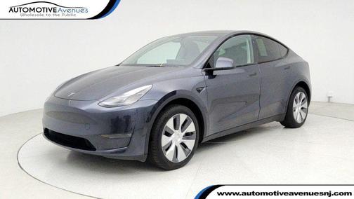 2024 Tesla Model Y Long Range Dual Motor All-Wheel Drive