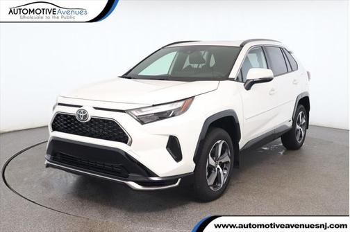 2025 Toyota RAV4 Hybrid SE