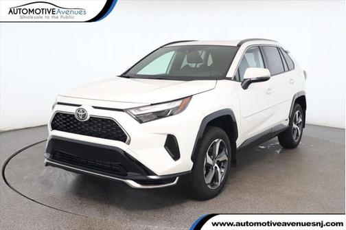 2025 Toyota RAV4 Hybrid SE