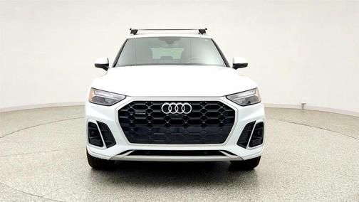 Glacier White Metallic 2023 Audi Q5 45 S line Premium Plus