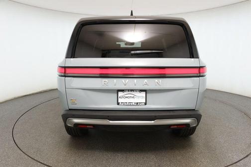 2024 Rivian R1S Adventure Quad Motor Large Pack