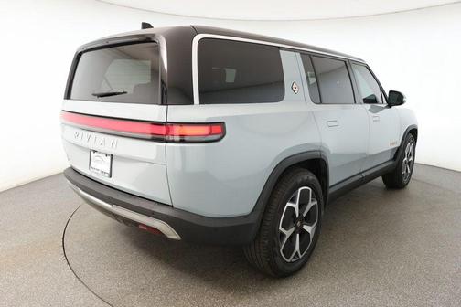 2024 Rivian R1S Adventure Quad Motor Large Pack