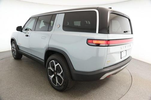 2024 Rivian R1S Adventure Quad Motor Large Pack