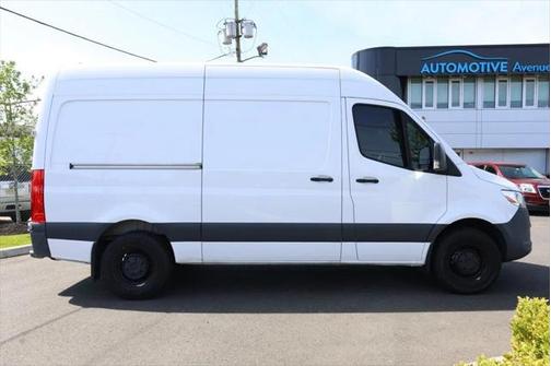 2022 Mercedes-Benz Sprinter 1500 Standard Roof I4