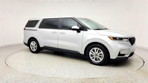 2023 Kia Carnival LX