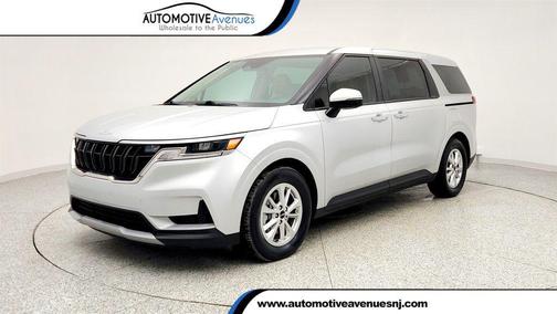 2023 Kia Carnival LX