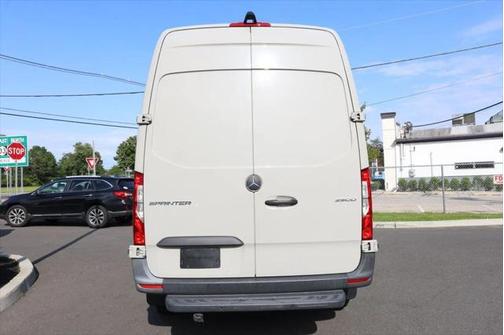 2021 Mercedes-Benz Sprinter 2500 Standard Roof