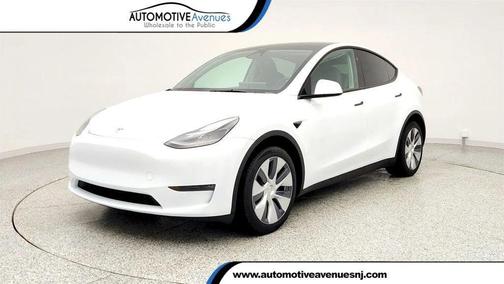 2024 Tesla Model Y Long Range Dual Motor All-Wheel Drive