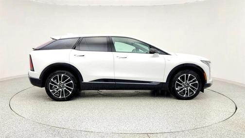 2025 Cadillac OPTIQ Sport 2 AWD