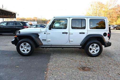 2022 Jeep Wrangler Unlimited Sport