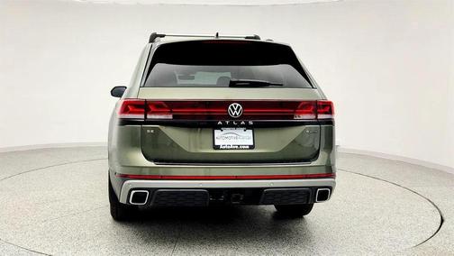 2024 Volkswagen Atlas 2.0T SE w/Technology 4MOTION
