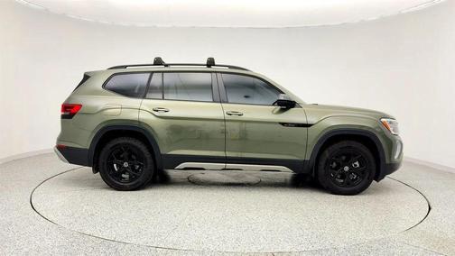 2024 Volkswagen Atlas 2.0T SE w/Technology 4MOTION