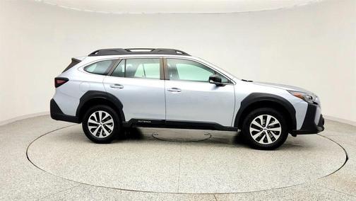 2023 Subaru Outback Base