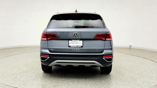 Platinum Gray Metallic 2023 Volkswagen Taos 1.5T SE