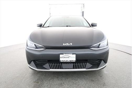 2022 Kia EV6 Light