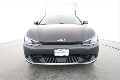2022 Kia EV6 Light