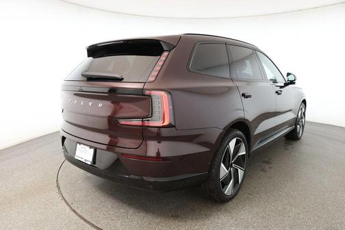 2025 Volvo EX90 Twin Motor Performance Ultra 6-Seater