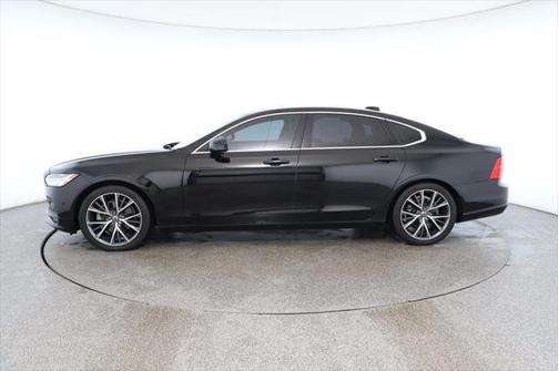 2018 Volvo S90 T5 Momentum