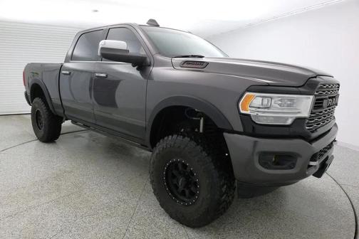 2019 RAM 2500 Limited Crew Cab 4x4 6'4' Box