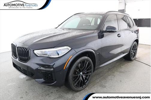 2022 BMW X5 M50i