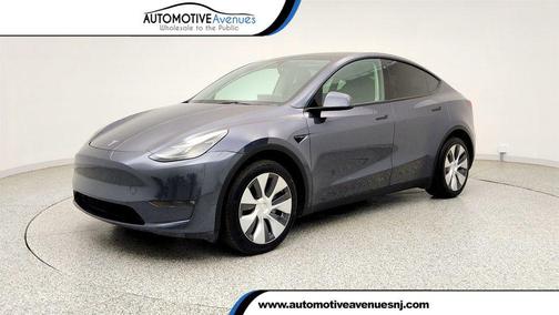 Midnight Silver Metallic 2023 Tesla Model Y Long Range AWD w/ Self-Driving, Acceleration Boost & 7 Seat Int.