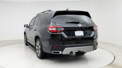 2023 Honda Pilot Touring 8-Passenger