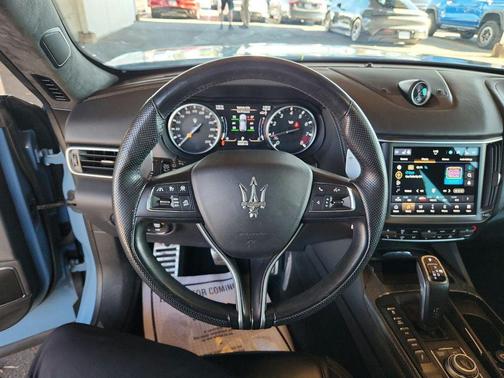2022 Maserati Levante Modena S
