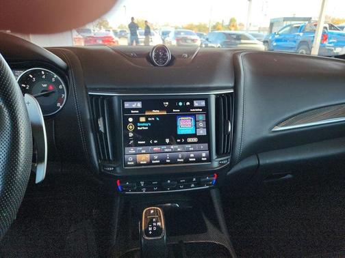 2022 Maserati Levante Modena S
