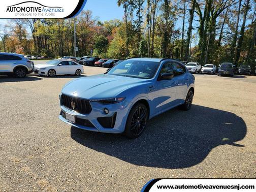 2022 Maserati Levante Modena S