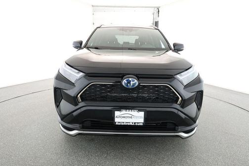 2024 Toyota RAV4 Prime SE