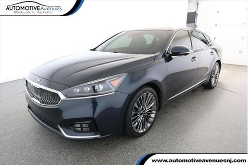 2017 Kia Cadenza Limited