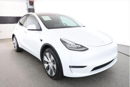 2022 Tesla Model Y Long Range Dual Motor All-Wheel Drive