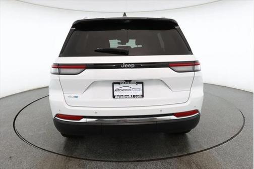 2023 Jeep Grand Cherokee 4xe Base